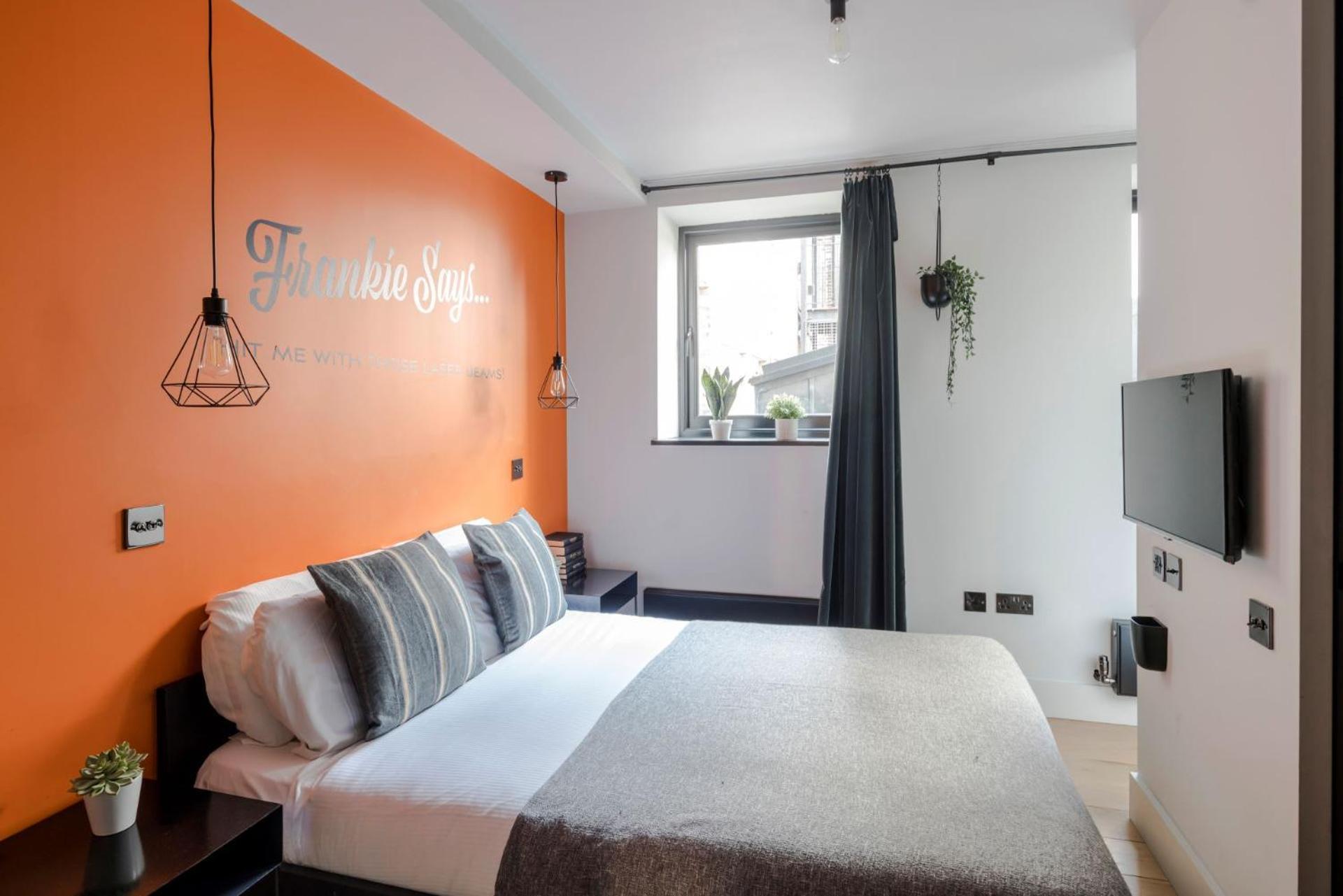The Good Vibes Parlour - Covent Garden - By Frankie Says Apartman London Kültér fotó